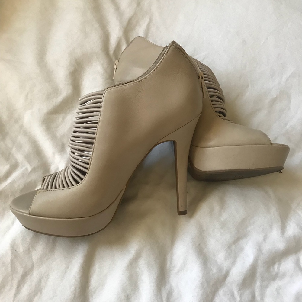 Jessica Simpson Nude High Heels